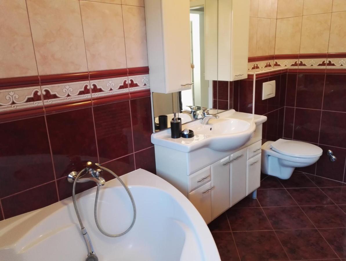 Risika Apartmani Esterno foto