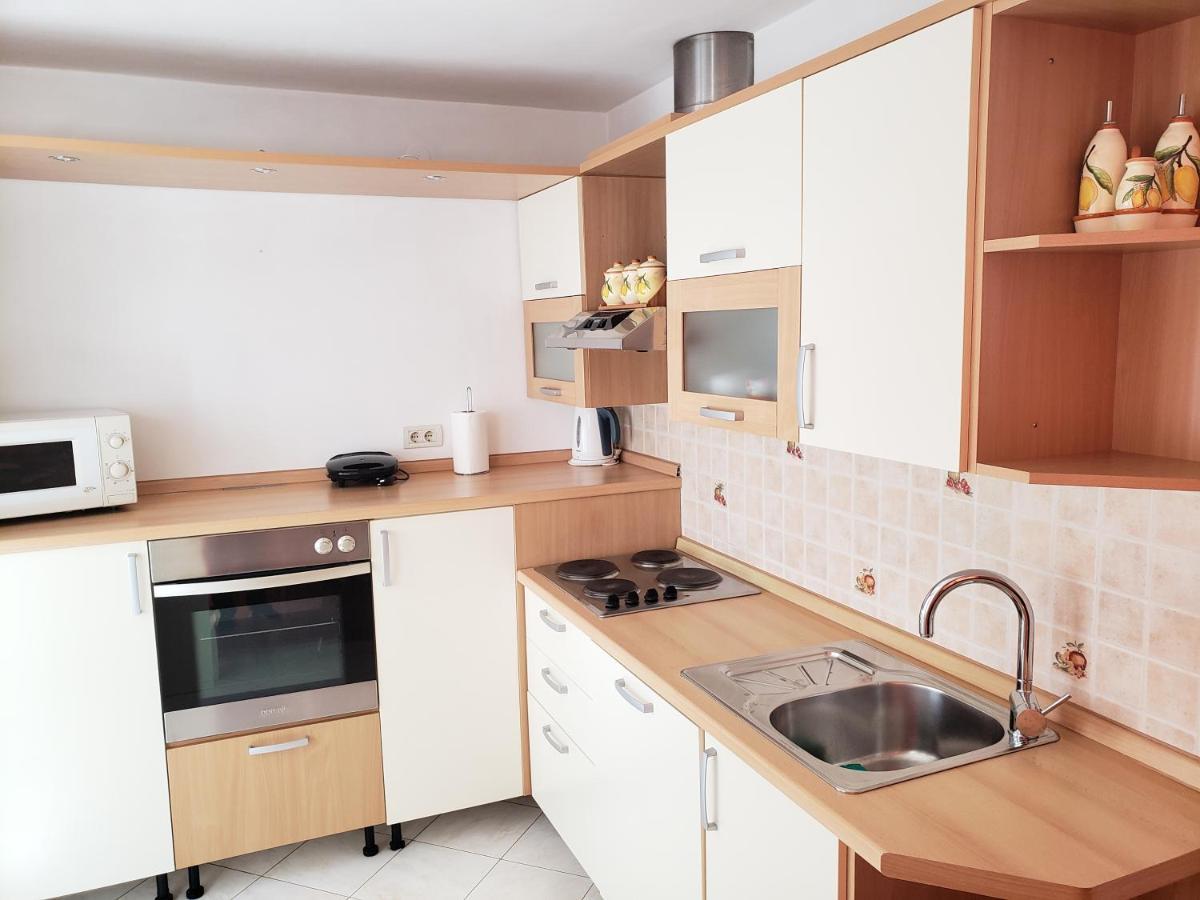 Risika Apartmani Esterno foto